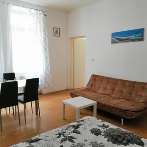 apartment-diana-16.vienna-besthotels.com/