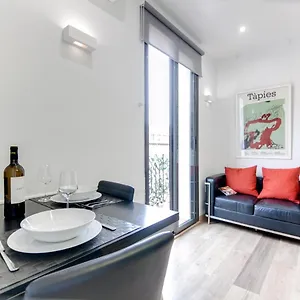 https://citybeach-apartments.topbarcelonahotels.com